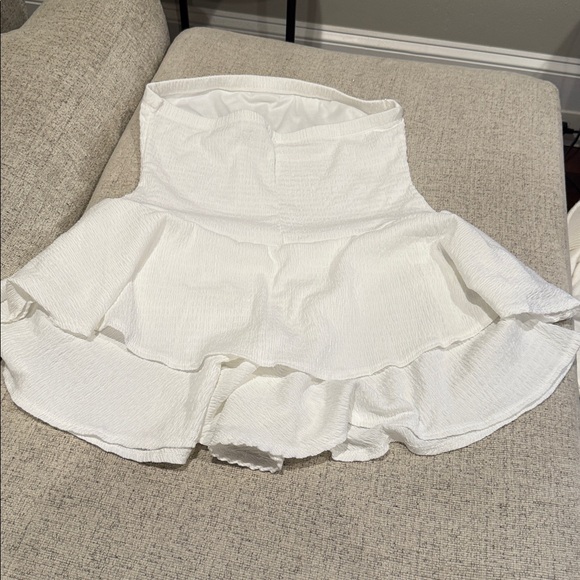 White Ruffle Romper Strapless - Picture 3 of 3